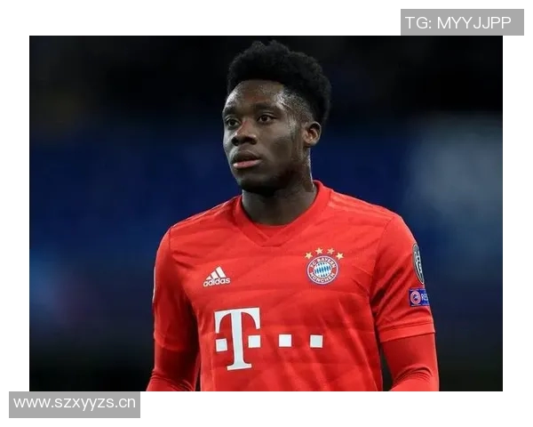 拜仁三将伤情揭秘：戴维斯、伊藤预计十二月归来，球队重振希望在望